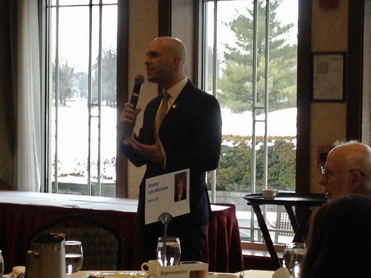 RepBobMorgan's tweet photo. As the son of a librarian, and parent of library-loving kids, I always enjoy the @IllLibraryAssoc breakfast.
Never miss an opportunity to let our librarians know how much they mean to us and our communities! https://t.co/A0TcUft7sF
