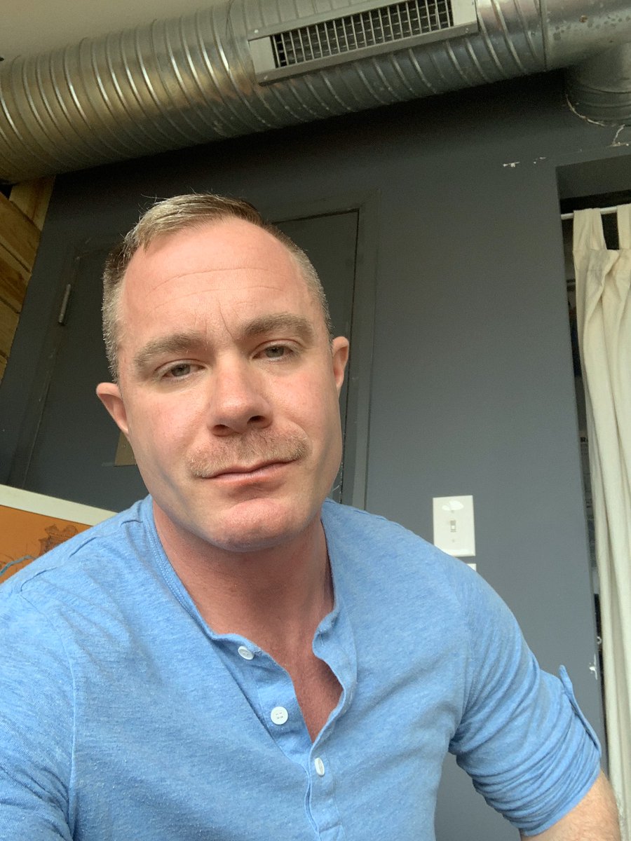 TrentAtkinsXXX's tweet photo. 460 days clean and sober from Heroin and all mind altering substances. Waiting for my next massage client and feeling blessed for another day alive and not bound and tied down by lines of Heroin to keep me going. https://t.co/ZZtJ5zXCpE