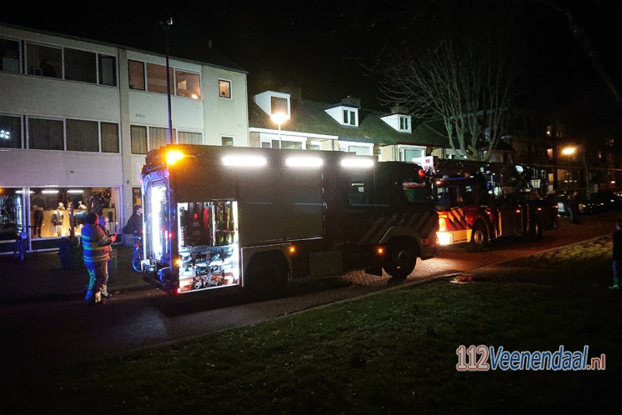 Schoorsteenbrand bij woning in #Veenendaal blijkt loos alarm. 112Veenendaal.
