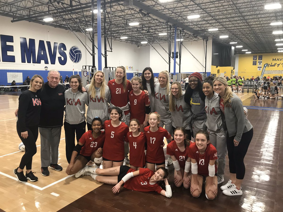 riley_winslow's tweet image. Glad to be able to support our lil sisters on 12 Red this morning! They remind me of why I started playing, they’re a strong bunch of girls. ❤️❤️❤️#KIVAstrong