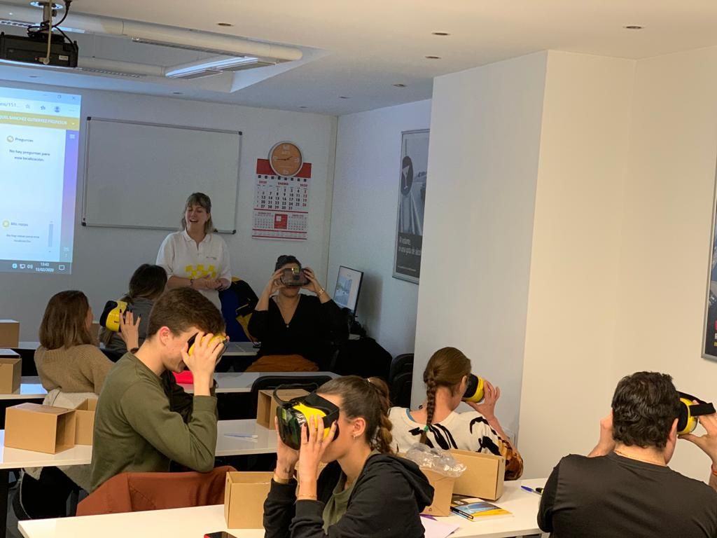 Autoescuela Colón León tweet media