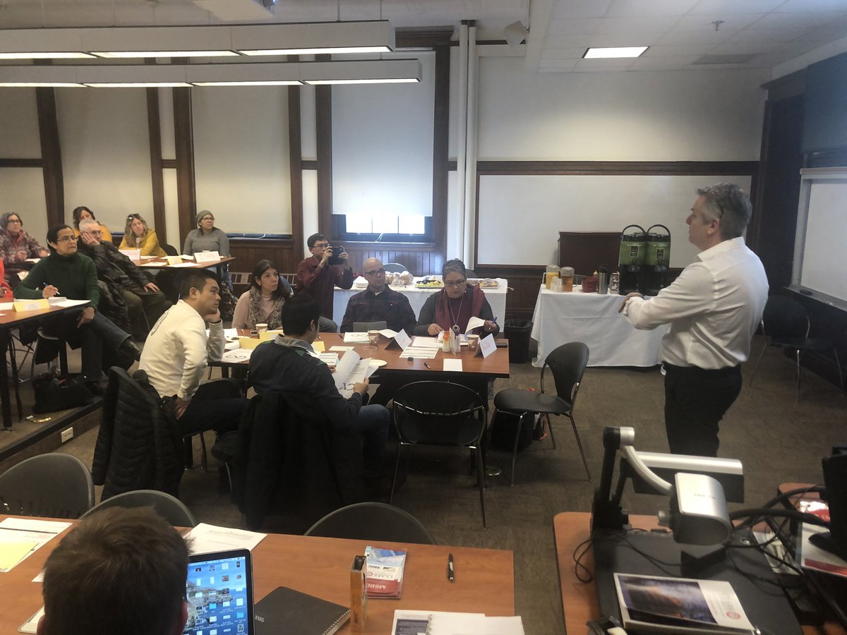 LABO4US's tweet photo. for sponsoring this event and providing resources to our Latin community 

#LABO #SBDC #ClarkUniversity #entrepreneur #idea #startyourownbusiness #latinos #togetherwegrow https://t.co/JbI3yUsumU