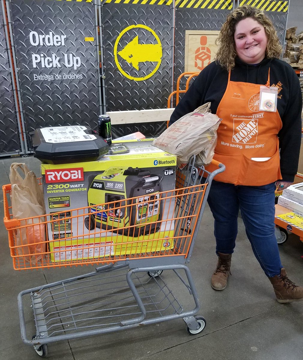 Amazonwarrior19's tweet photo. Casey "generated" a $1,300 recovery at self checkout just by paying attention to the cart! Great job Casi! @thd_young @THDNewAlbany @MattTHD1 @NalleyChris @aaronkpeheTHD @jerryshoemake10 @ajbabe02 https://t.co/fryJHsNeNM