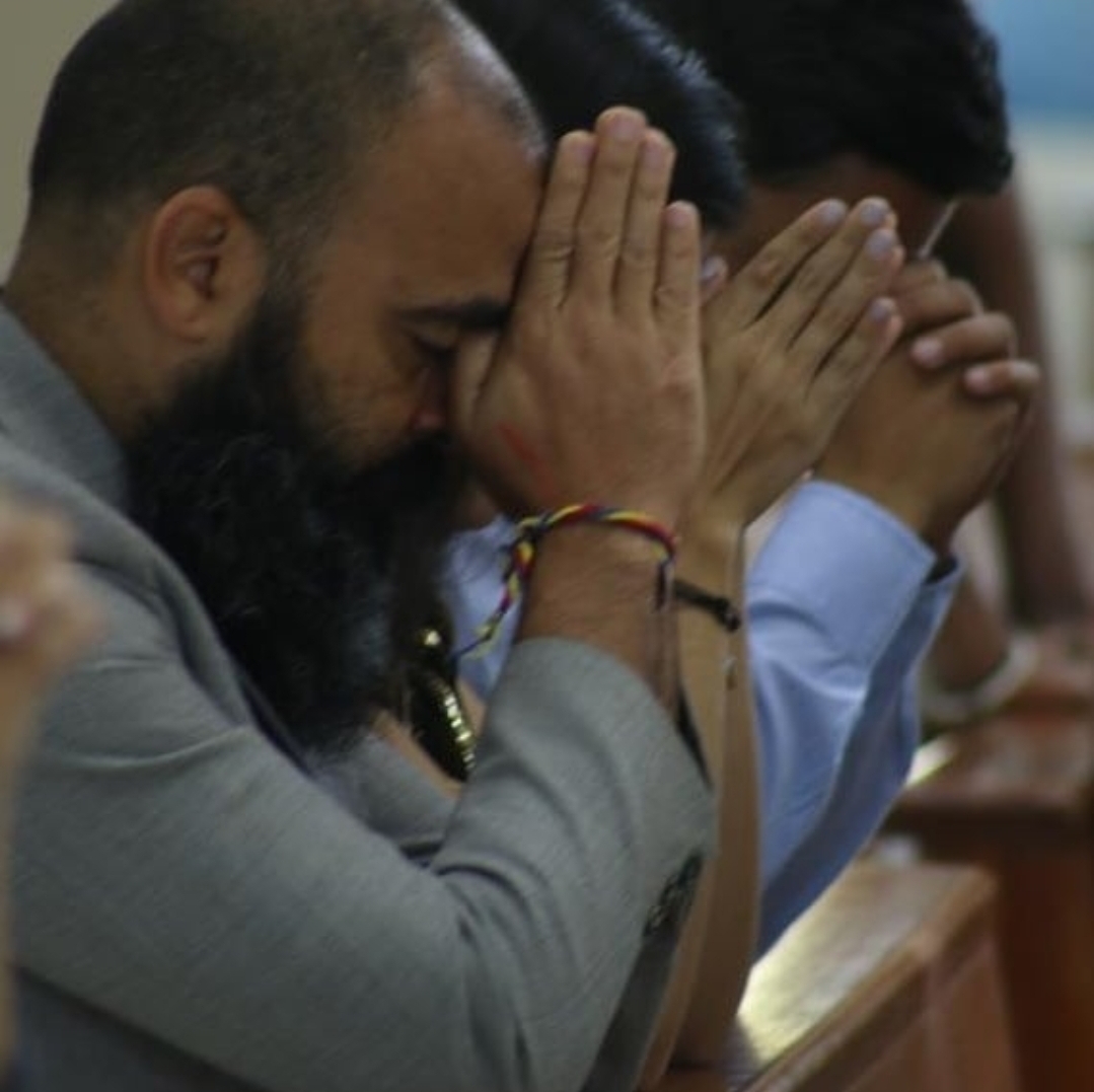 Nasbly's tweet photo. #3pm Hoy pedimos que nos unamos en oración con mi hno en Cristo @RBADUEL para que aparezcan las personas desaparecidas
#EsTiempoDeMisericordia 
#DondeEstanLosDesaparecidos 

@alfredoromero @BelenMarrero @Dayris78510298 @SantosIglesia @patriciajaniot @jsandoval0707 @catolicos_es https://t.co/uqil7zbPxp