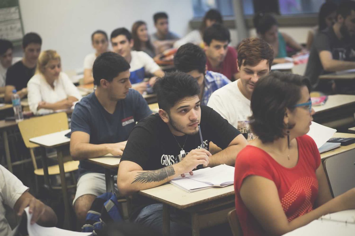 En UTN te ayudamos a encontrar el curso a tu medida
Aprendé desde cero con mas de 30 propuestas para capacitarte 
Aprendé con profesionales!
Reservá tu lugar ahora y preinscribite en frd.utn.edu.ar/cursos-utn