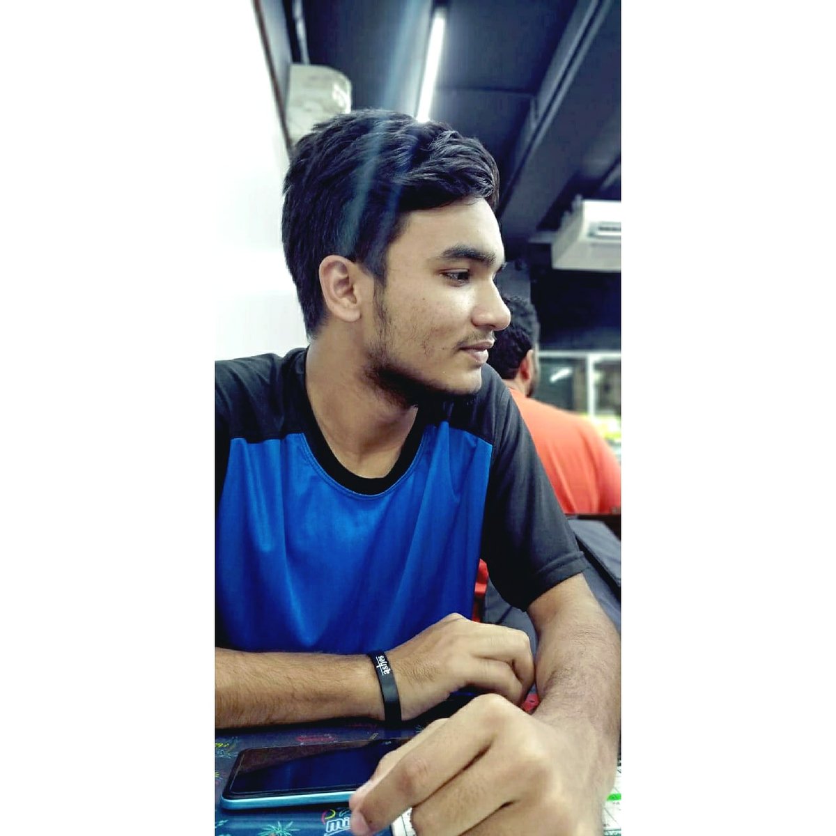 HoqueOpy's tweet photo. #NewProfilePic https://t.co/DkzAE0uzM6
