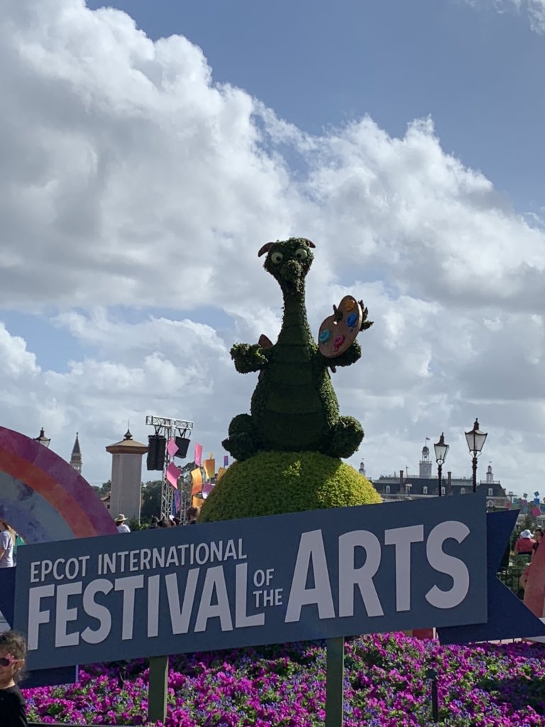 DisHappyLife's tweet image. The Festival of the Arts is almost over. So glad we found a not so crowded, beautiful weekend to enjoy it. #MondayMood #grateful #WDW #EPCOT