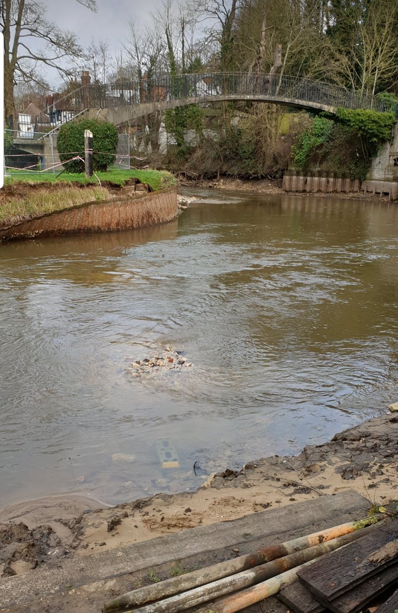 Rachel Morris MBE PLY (@rachel44morris) on Twitter photo Flood plains in flood...&river with water in it~shocking aftr last few months without any water due to dam breaking. At least training can resume/an open water swim session across the flooded field! #staysafe #watersafe <a href="/NTRiverWey/">NTRiverWey</a> <a href="/BritishRowing/">British Rowing</a> <a href="/EnvAgencySE/">Environment AgencySE</a> <a href="/GuildfordRowing/">Guildford Rowing</a> Flood plains in flood...&river with water in it~shocking aftr last few months without any water due to dam breaking. At least training can resume/an open water swim session across the flooded field! #staysafe #watersafe <a href="/NTRiverWey/">NTRiverWey</a> <a href="/BritishRowing/">British Rowing</a> <a href="/EnvAgencySE/">Environment AgencySE</a> <a href="/GuildfordRowing/">Guildford Rowing</a>