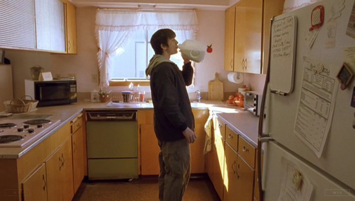 Happy Birthday to Alex Frost who\s now 33 years old. Do you remember this movie? 5 min to answer! 