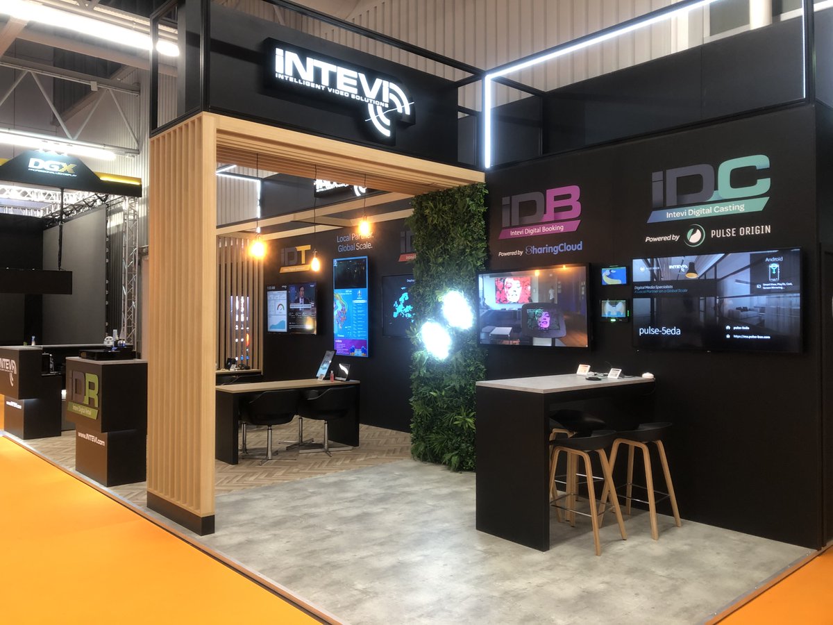 RHDisplays's tweet photo. The RH team were out in Amsterdam @RAI_Amsterdam last week for @ISE_Show delivering a stand for our client @Intevi_Ltd #ISE2020. 🇳🇱
▪️
▪️
▪️
▪️
#events #exhibitions #ISE2020 #intevi #digitalsignage #teamintevi #design #exhibitiondesign https://t.co/gchCvbhTbM