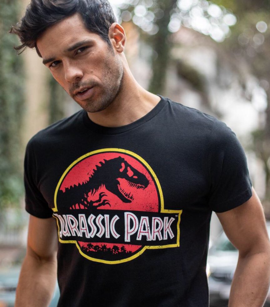 MonoGeek's tweet photo. Tienes aún 3 días para comprar tus playeras favoritas en nuestra pre-orden. 😎🐵

💯 Son edición limitada y tenemos edición limitada. 🚛 https://t.co/dPdNcojPBH