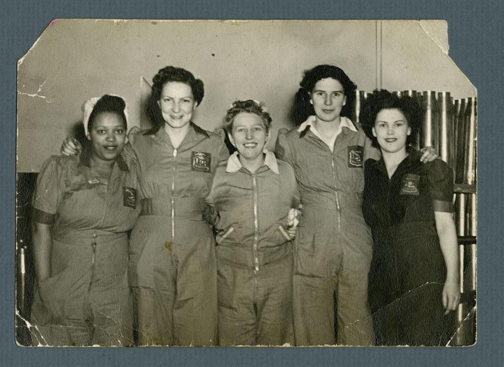 CanWarMuseum's tweet photo. During the #SWW, Verda Sharp worked at the Dominion Bridge plant in Toronto where she was first part of a riveting team and later she made cartridge cases for anti-aircraft shells. #BlackHistoryMonth #BHM #BHMcdn #BHM2020 https://t.co/PJDFvzjfR7
