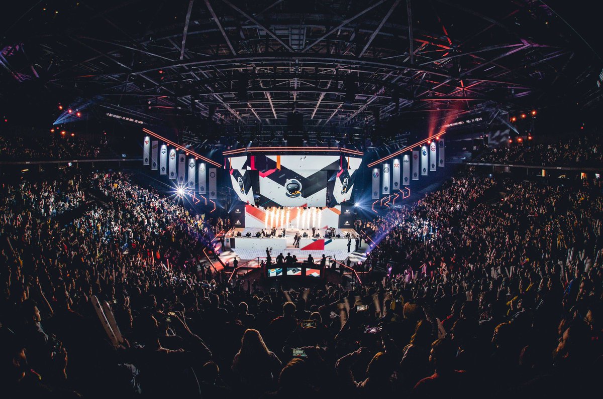 Shonduras's tweet photo. to the team. the fans.
to all that believed in this.
we did it. @SpacestationGG 

       WORLD CHAMPS!! https://t.co/8UpVPPHiOz