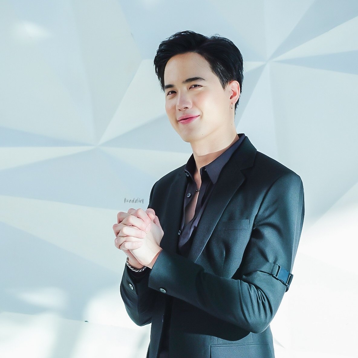 kovasin_addict's tweet photo. 😊 มาจ้าา....มาอัพเดทตารางงานกันค่ะ สหายของพ่อทั้งหลายยยย 🤗
1. วันอังคารที่ 18 ก.พ. พ่อไปเขาใหญ่กับงาน Liese x Biore ที่ Lalamuka Resort
2. วันพุธที่ 19 ก.พ. งาน Line TV Awards 2020 (งานจัดชั้น 5 Paragon Hall สยามพารากอน) เวลา 18.00 น. เป็นต้นไป #kovasin #koaddict https://t.co/CZaquZNzdP