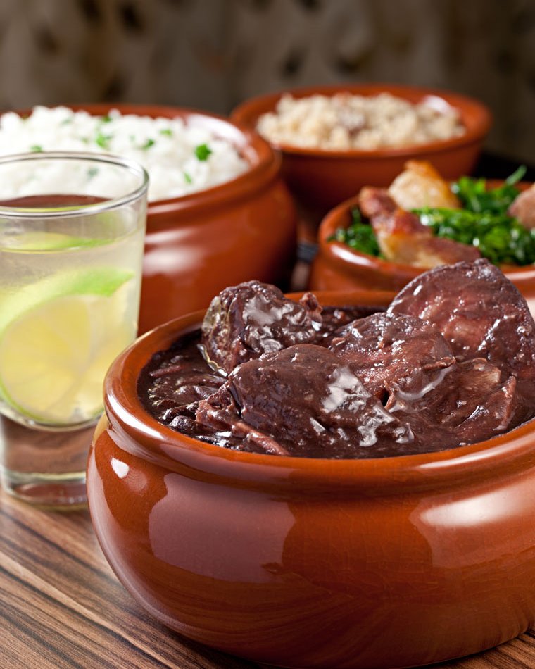 O carnaval está chegando e a famosa feijoada do JW também!
Com o Grupo Nando do Cavaco animando a roda de samba, a nossa feijoada de dar água na boca, e o visual mais lindo do Rio de Janeiro, você não vai querer ficar de fora deste evento! marr.in/61851jW5X