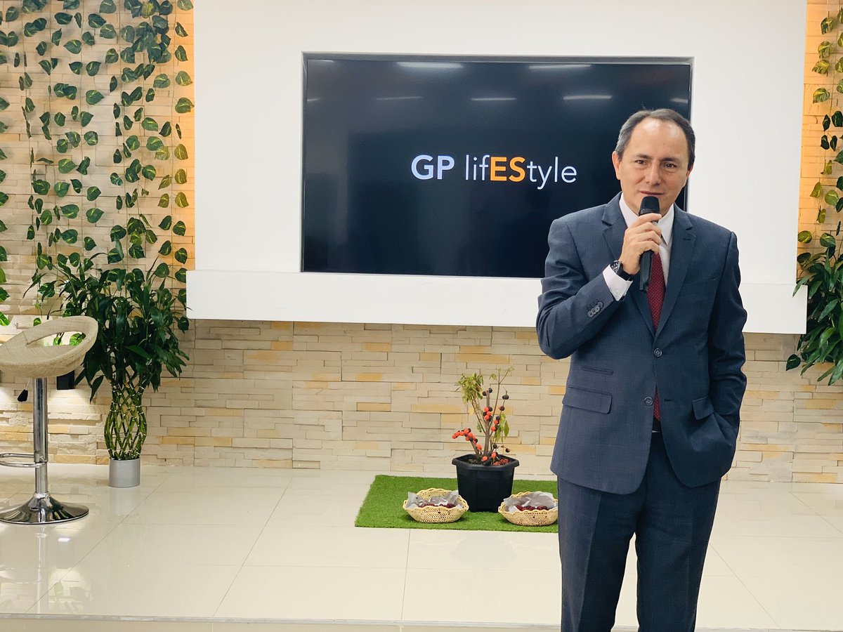 “La Iglesia Adventista según la visión profética debe vivir en Grupos pequeños.” Pr. Geovanny Izquierdo <a href="/YanezWashington/">Washington Yanez</a> <a href="/pastortedwilson/">Ted Wilson</a>