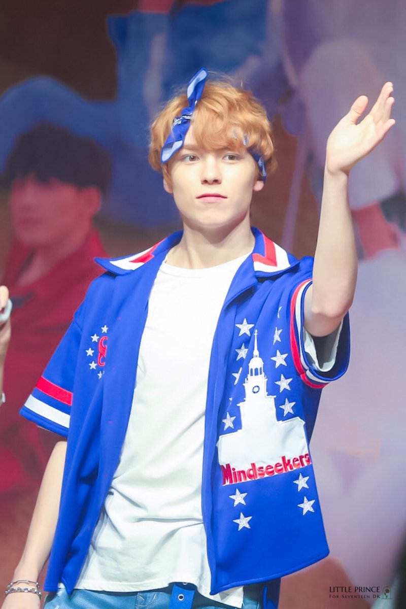 YO 218 Bro🤜🏻 ~ 
HAPPY BIRTHDAY TO YOU 
#도겸_버논_218브로_생일축하해