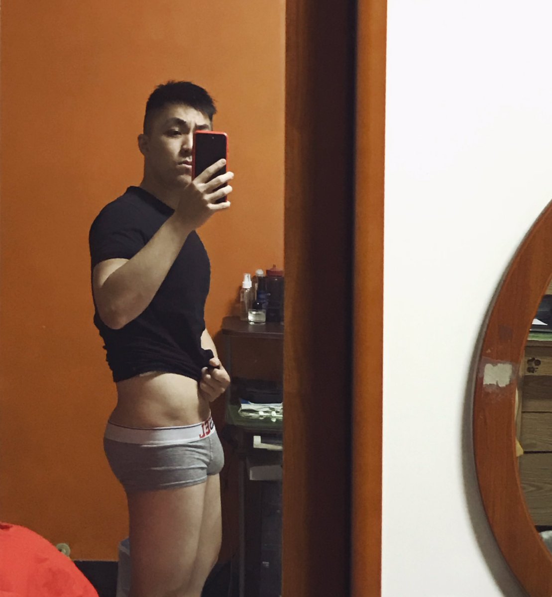 ₿₳ÜΞ₹ tweet media