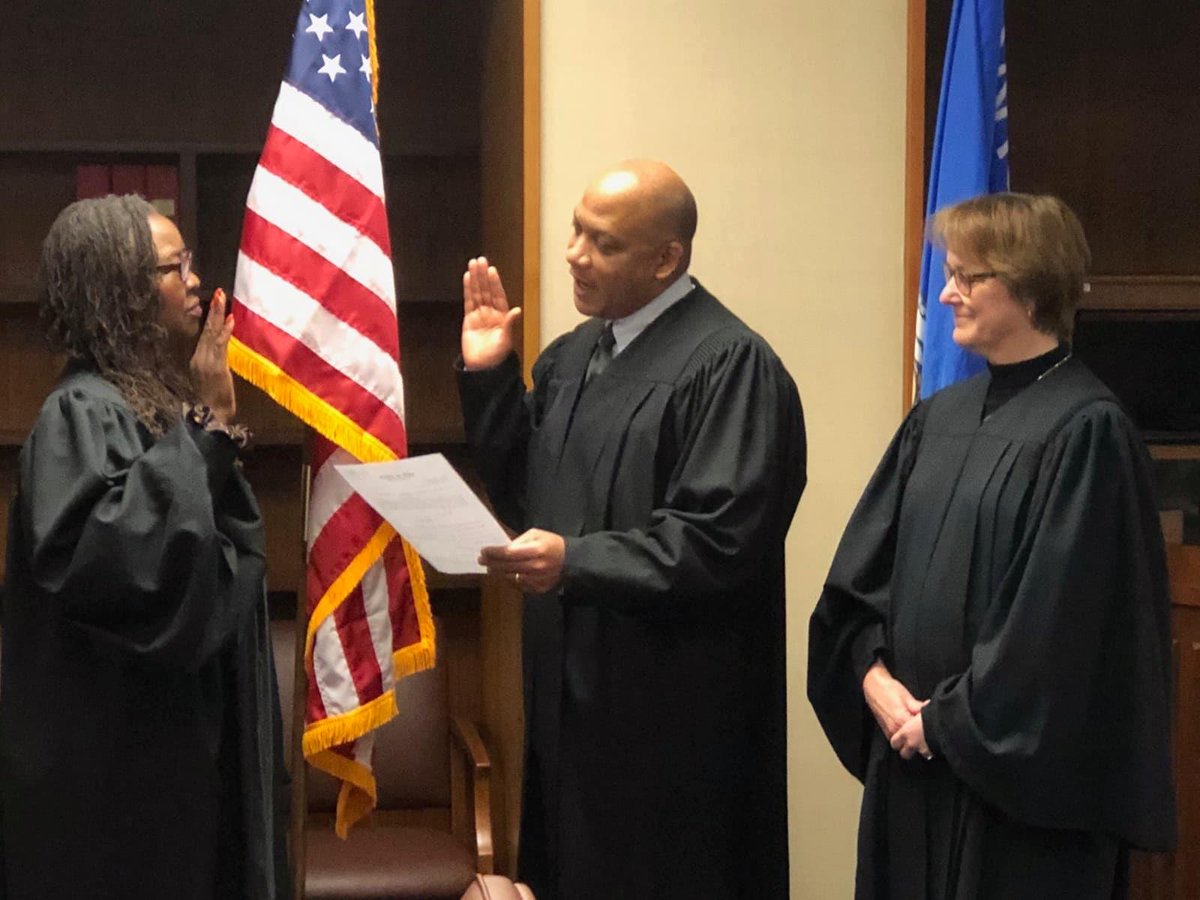I was so humbled to attend a special swearing in on February 9th of Hon. Maxine A. White to the Court of Appeals, District 1. She is the first woman of color to serve on the Wisconsin Court of Appeals in our state’s entire history.