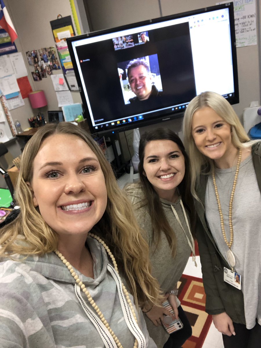 MrsMiksch23's tweet photo. Spent our first session learning more about @EducationGalaxy ! Can’t wait to use these helpful tricks with my students #RobisonLearns https://t.co/psYtDNCDZa