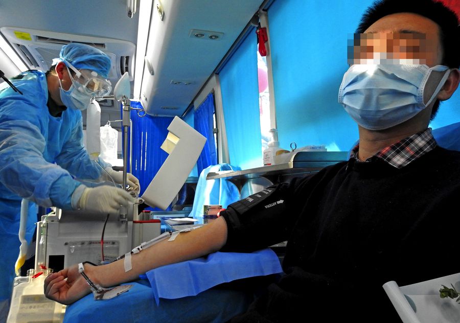 One #COVID-19 patient receiving convalescent plasma therapy has been discharged from hospital in Wuhan http://xhne.ws/Dq2tN