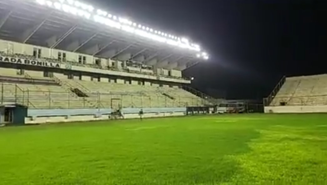Marcador on Twitter: &quot;Estadio Jocay cuenta con nuevo sistema de iluminación https://t.co/RpRcTu5azd https://t.co/TJhqHHPCZJ&quot; / Twitter