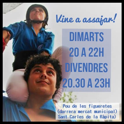 BlauDelta's tweet photo. 📣 Tenim aquí la nova temporada!
🙋🏼♂️🙋🏼♀️ Sempre és bon moment per iniciar-se a fer castells i ara ho pots fer. I als qui ja sou #blaudelta ens retrobem al local, al darrere del mercat de #laRàpita (c/ Pou de les Figueretes s/n)
#castellers #castelleres #TerresdelEbre https://t.co/5biYQNqjXl