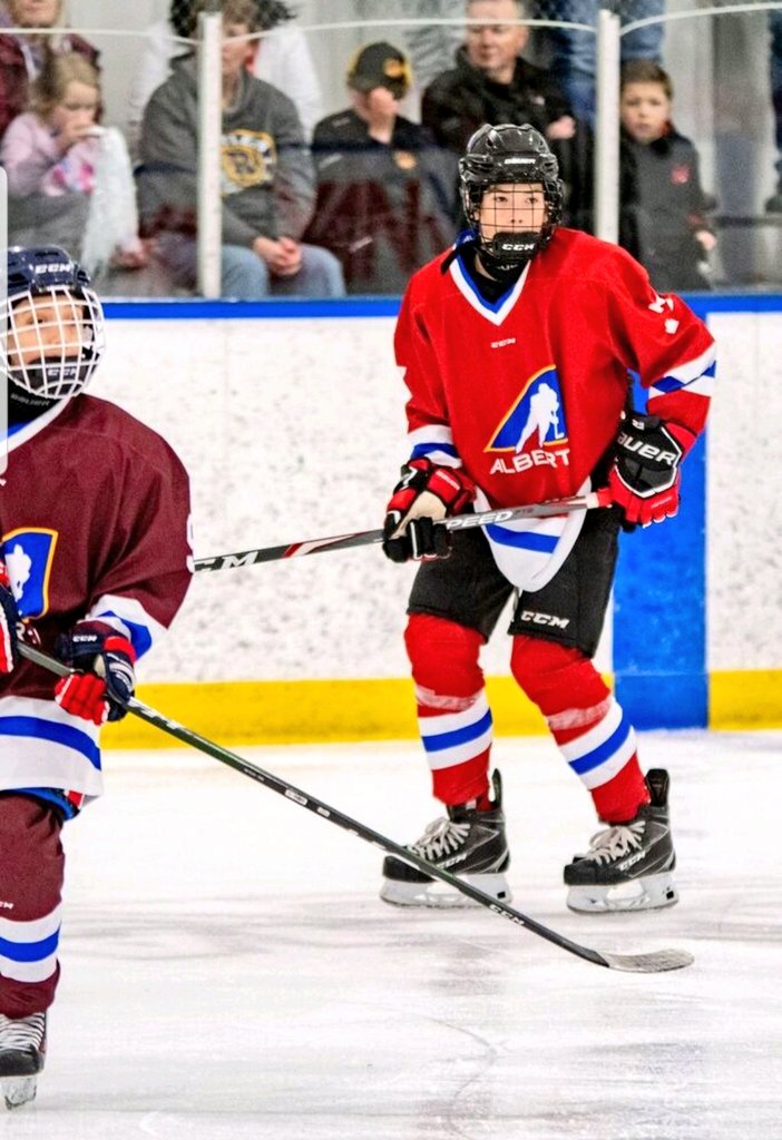 LisaLongball's tweet photo. Wow! What an INCREDIBLE experience my son Luke has had at the #AlbertaWinterGames! He's on one of the 2 teams representing #Calgary in men's #hockey! They went undefeated through the tournament!Amazing group of young men! They play for the Gold medal today at 10am! Go Zone 3!❤🏒 https://t.co/zyXKGcc6yD