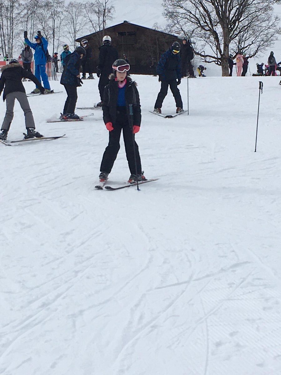 ysgoljohnbright's tweet photo. What a great second day!!! We have some amazing students who are a credit to YJB!  #YJBSki https://t.co/7lT53TLem3