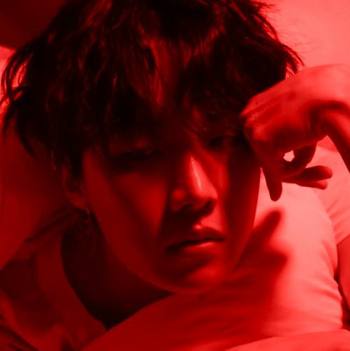 DOLLY_PJM's tweet photo. Happy birthday to the most precious sunshine human ever💜💜💜I love you 
#HappyBirthdayJhope 
#hobi_brightens_our_world 
#hobi 
#OurRemedyJhope https://t.co/GU1kwT6v8s