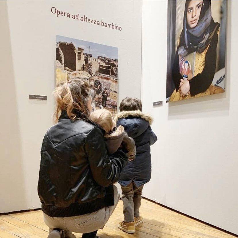 Visit_Different's tweet image. #McCurryMonza 📌 Domenica 23 febbraio visita guidata alla #mostra "STEVE McCURRY. Leggere" + laboratorio didattico per #bambini dai 5 agli 11 anni ‼️ Iniziativa GRATUITA con prenotazione obbligatoria (si accede col biglietto della mostra). Info: bit.ly/2P32GNA
