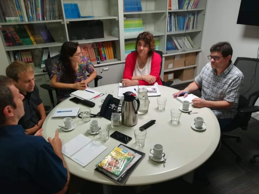 ✍ Estamos trabajando en materia de infancias y adolescencias vulneradas. Por eso generamos una agenda conjunta con <a href="/UNICEFargentina/">UNICEF ARGENTINA</a>, SENAF y la Fundación Faros para dar acompañamiento y contención a los niños, niñas, adolescentes y familias que más lo necesitan.