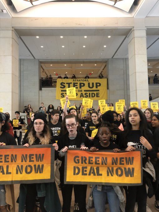 sunrisemvmt's tweet image. BREAKING: Middle and High school students are taking over the #CapitolBuilding because of our Senators’ failure to protect us.