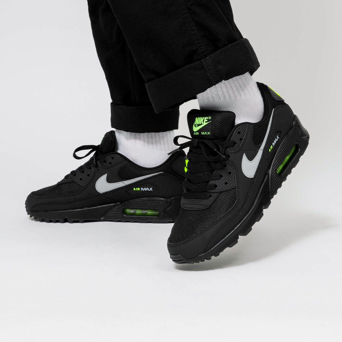 nike air max 90 black neon