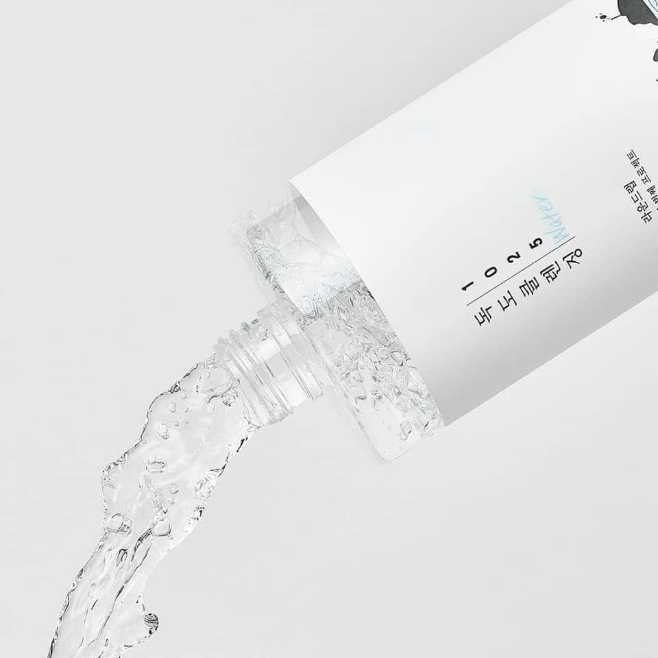 BuffetSkincare's tweet photo. 🍃ROUND LAB 1025 DOKDO TONER
✨โทนเนอ���์สำหรับผิวแพ้ง่าย ด้วยเนื้อสัมผัสแบบน้ำ ไม่แต่งสี ไม่มีแอลกอฮอล์  ไม่มี AHA BHA ไม่มีพาราเบน ช่วยขจัดเซลล์ผิวที่ตายแล้วออกอย่างอ่อนโยน
ขนาด 200ml
ราคา 530฿ ลทบ40/ems60📦
#buffetskincare #ร้านบุฟเฟ่ต์สกินแคร์ #สกินแคร์เกาหลี #ROUNDLAB https://t.co/nRp1kiPaG2