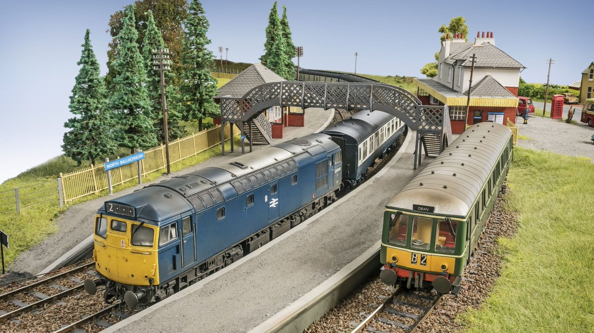 We've got two pairs of tickets for this weekend's <a href="/ModelRailSEC/">Model Rail Scotland</a> show to give away. Want them? Just follow us and RT. We'll pick the winner at 12 noon on Wednesday. Good luck!

sec.co.uk/events/detail/…