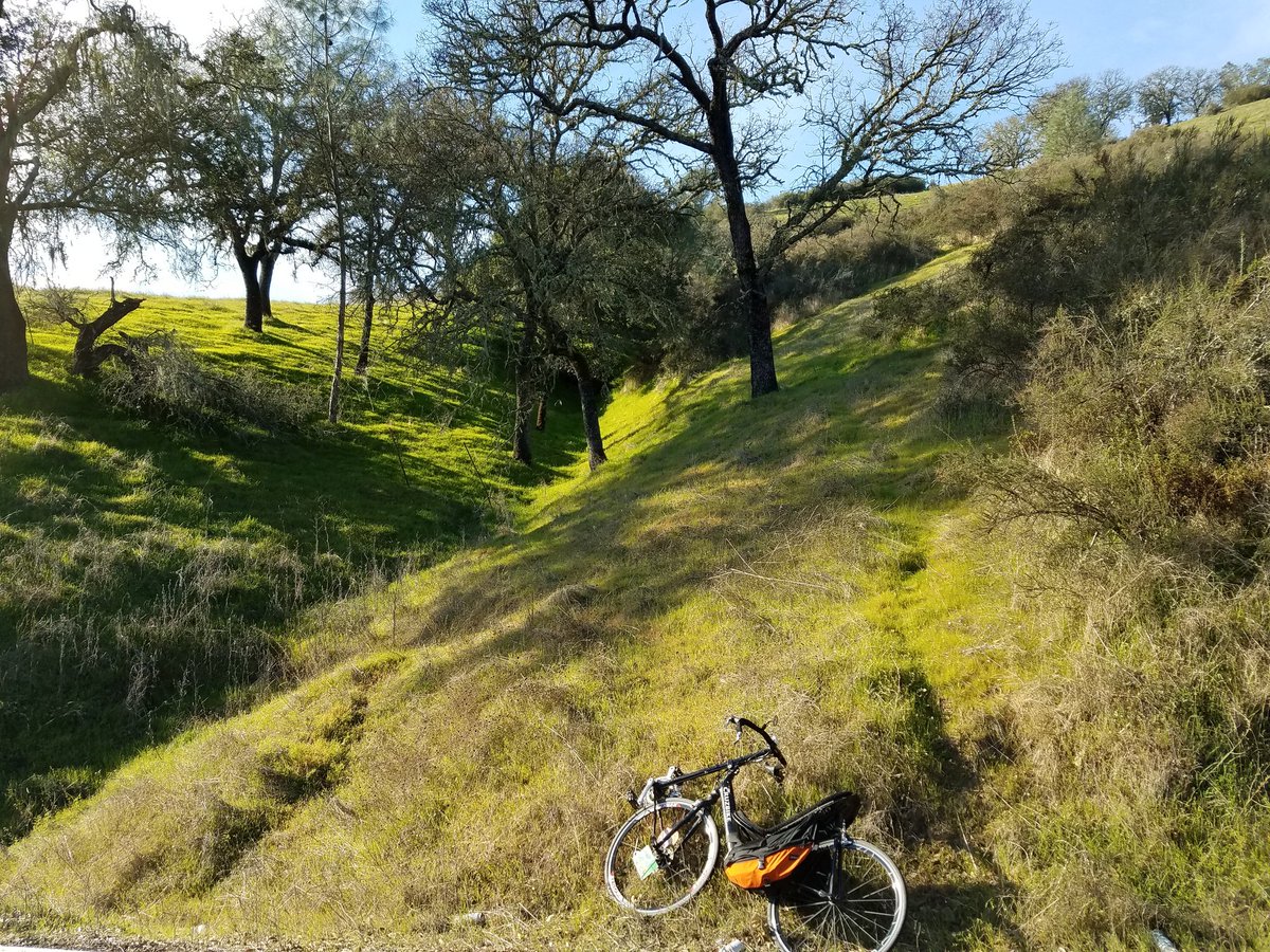AbramClark's tweet photo. 🚵🍇🙂 https://t.co/4NzPsDjILW