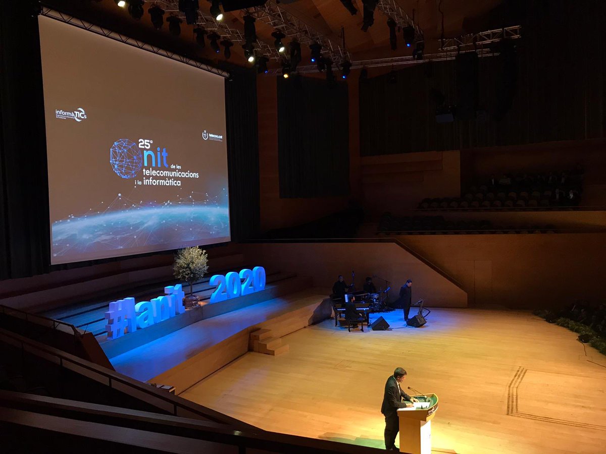 Escola d'Enginyeria UAB tweet media