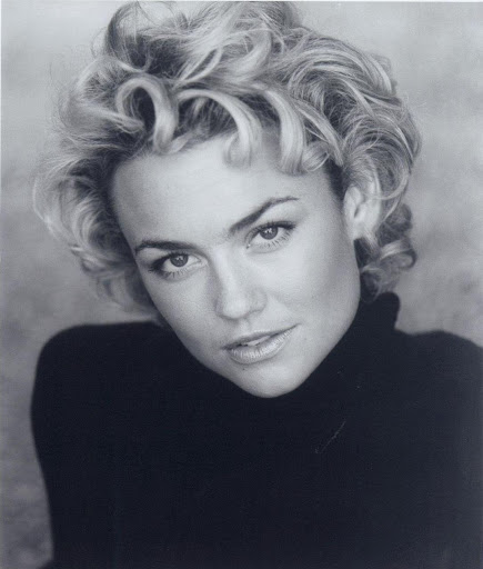 Happy Birthday to the lovely & talented Kelly Carlson.   