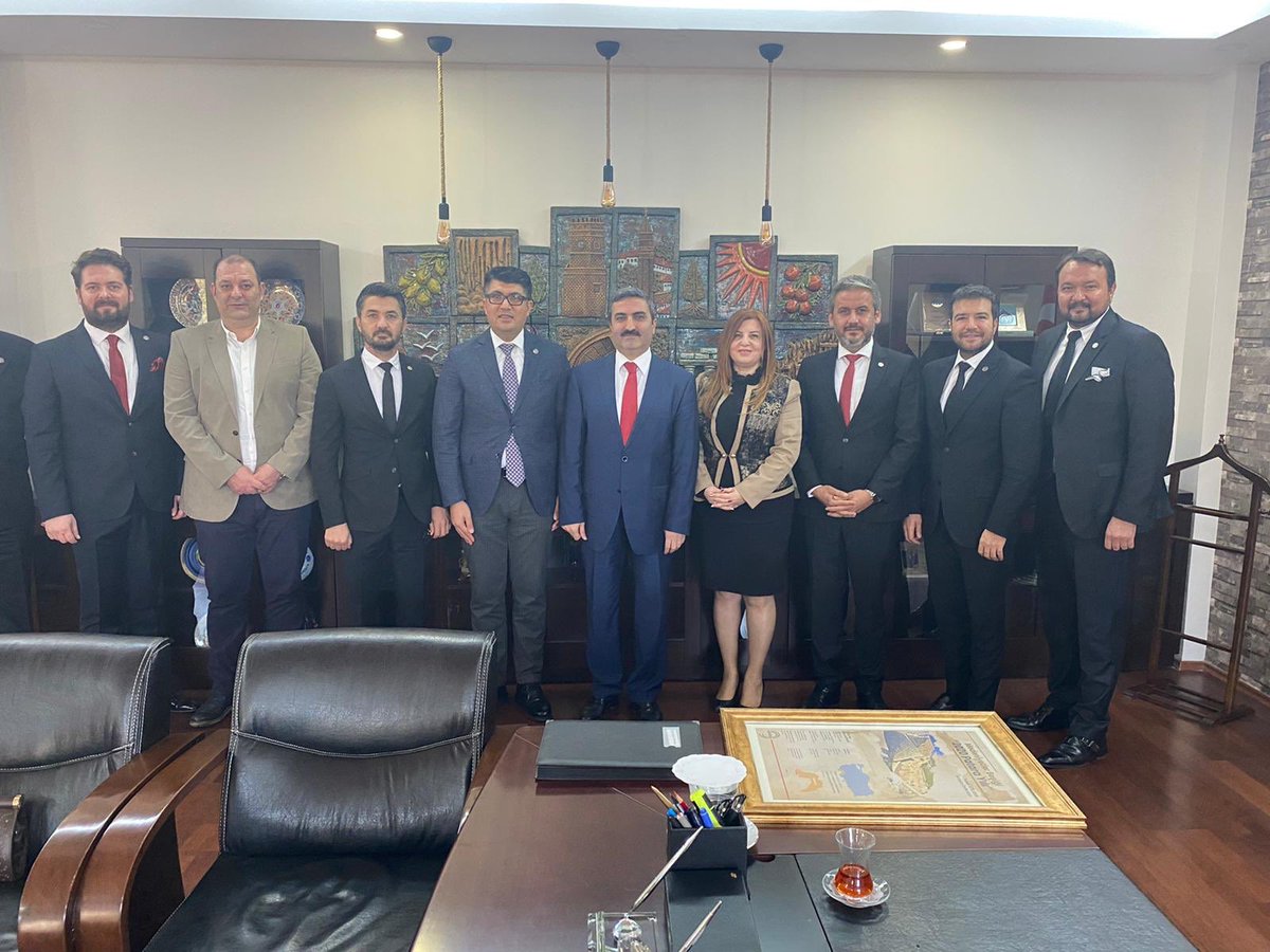 ANTİADolarak Antalya Defterdarımız Sayın Yusun Atılğan I ziyaret ederek derneğimiz projeleri ve Kuruluş aşamasındaki ANTİAD AŞ hakkında bilgilendirme yaptık. Yakın ilgisi için çok teşekkür ederiz <a href="/antiadantalya/">ANTİAD - Antalya İş İnsanları Derneği</a> <a href="/ferhatyildiztac/">FERHAT YILDIZ</a>