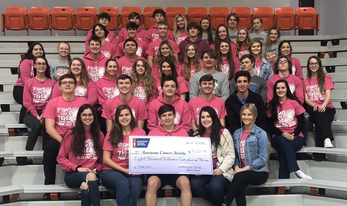 HHS_StudentGovt's tweet photo. 💕$8,227.58💕
Thanks to the support of the Herrin community, we were able to set a new record this year!  @herrin_high and @AmericanCancer appreciate the continued support! #HerrinTigerPride https://t.co/i0J6KwEUCa