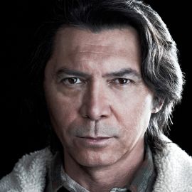 Happy Birthday to Lou Diamond Phillips (58) 