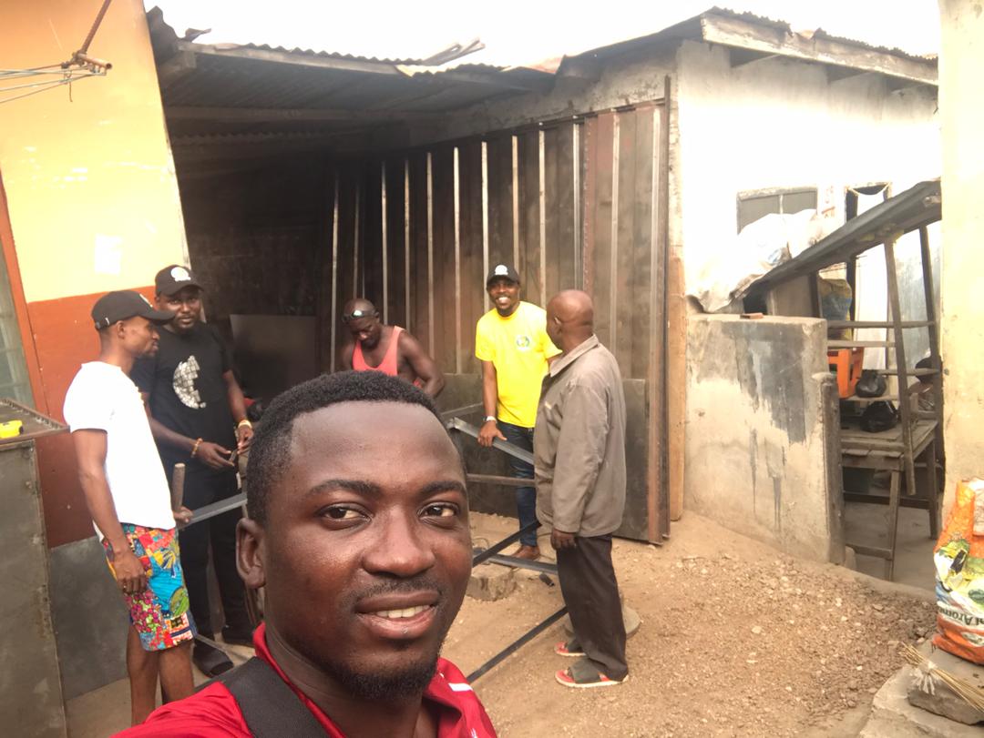 Siibillion's tweet image. Crossed over to Ghana to train the @EbaPreneurSolGh #InnovativeVolunteerism actors to produce Solar dryers and briquettes from locally sourced materials.the #climateAction process in frame 1 and 3 will end up solving problems of post harvest loss as seen in frame 4. #EBAFOSA