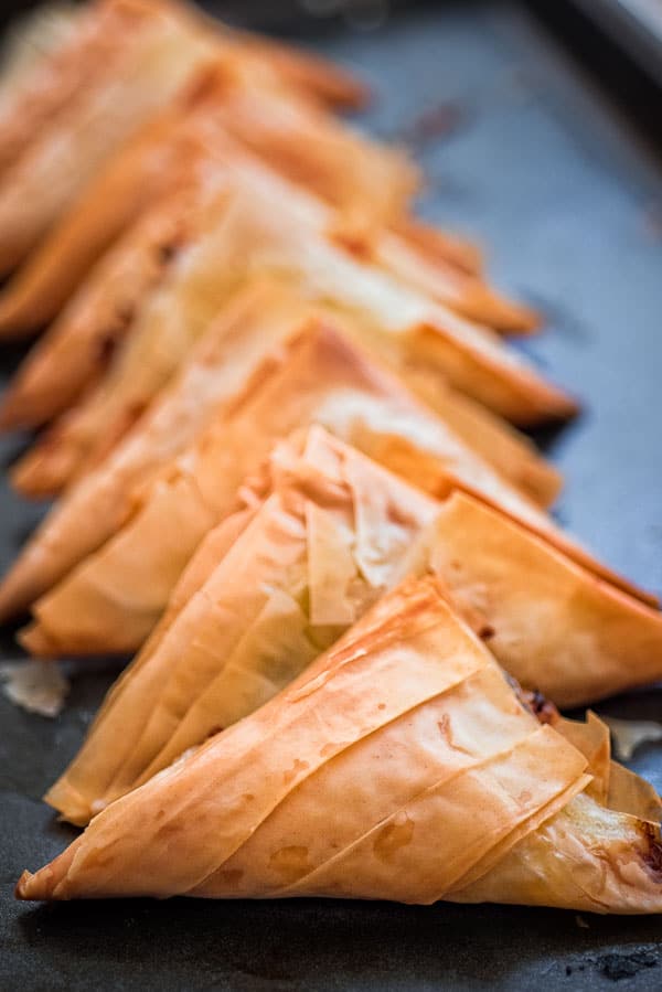 OttomanLvp's tweet photo. Beat those Monday blues with a delicious Bourek! 🙌 Deep-fried filo pastry filled with feta cheese and olives 😋⠀⠀
.
.
.
#turkishfood #bourek #borek #liverpooltakeaway #monday #mondayblues #turkishtakeaway #loveliverpool #loveturkey #istanbul #loveistanbul https://t.co/ESjFYxcHhG