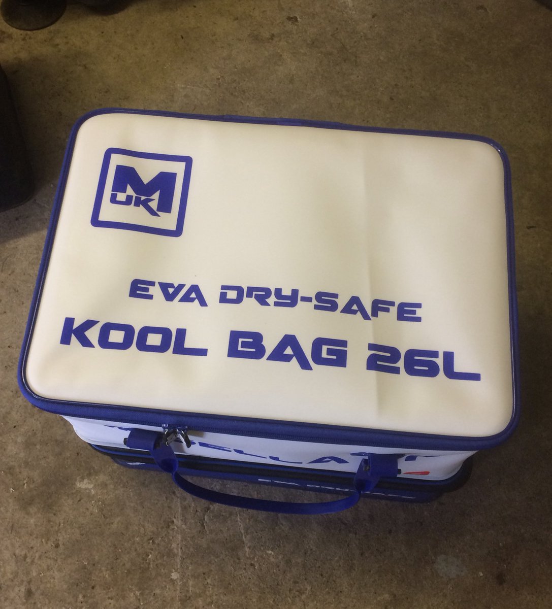 GazCook74's tweet photo. When the weather gets warmer it makes sense to keep your bait cool and fresh with the mosella uk cool bag https://t.co/Q6ufxc5o9U