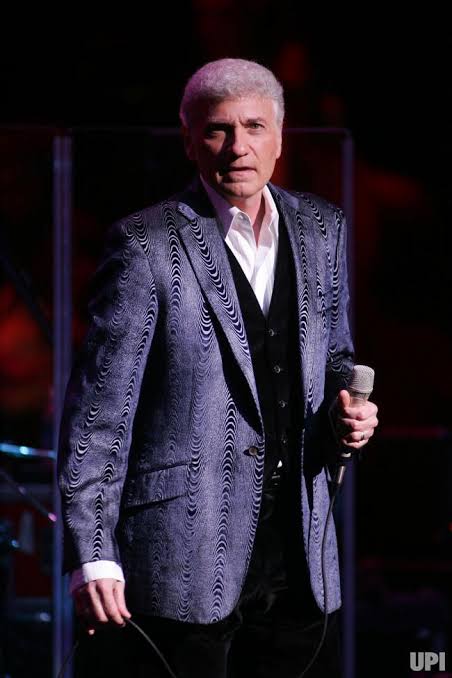 Extra Post

The Best Of Times / Styx

Happy birthday, Dennis DeYoung             