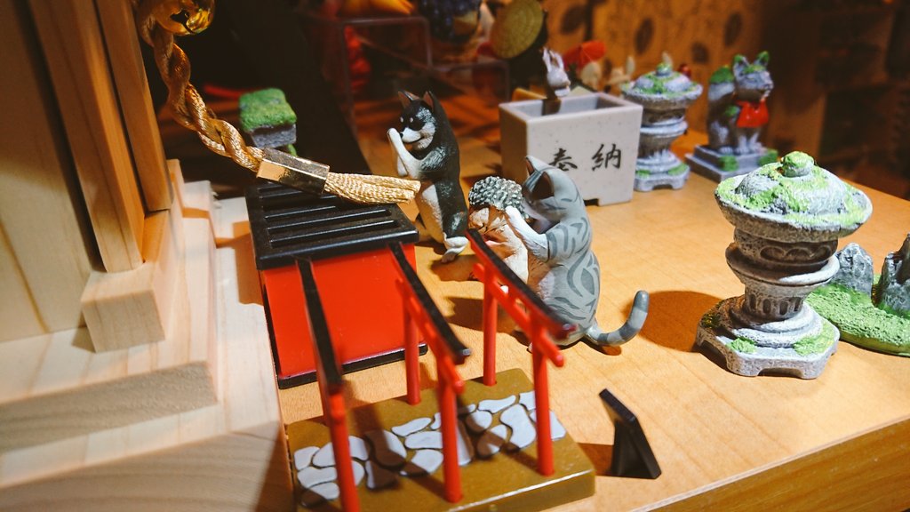 がちゃなと テーマ 家の中の小さな神社 エール Yell Kaihatsu 合掌3拝 合掌4拝 わびさび 苔生す境内 Jドリーム Jdream K 困った時の神頼みセット4 エポック社 Ep Capsule 鳥居コレクション ガチャ ガチャガチャ ガシャポン