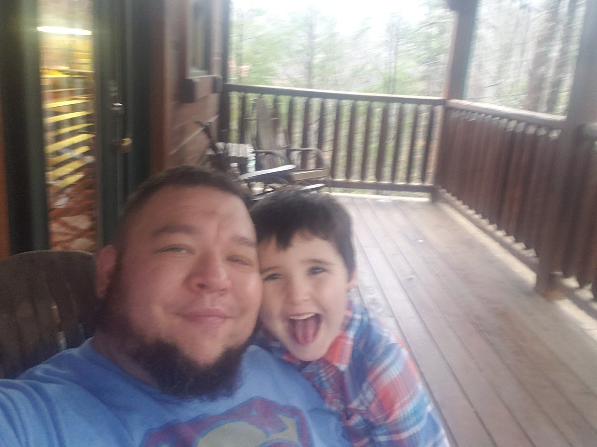 Robert Marlowe tweet media