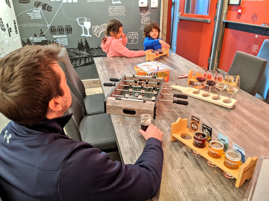 YashYanthi's tweet photo. Gotta love a place that has gabmes and makes their own cider, wine and beer! Did I mention that they also have a "kids flight"? #FamilyFriendly @VisitGrey #ColourItYourWay #MadeInGrey #ad #DiscoverON https://t.co/mMwRe4Erye
