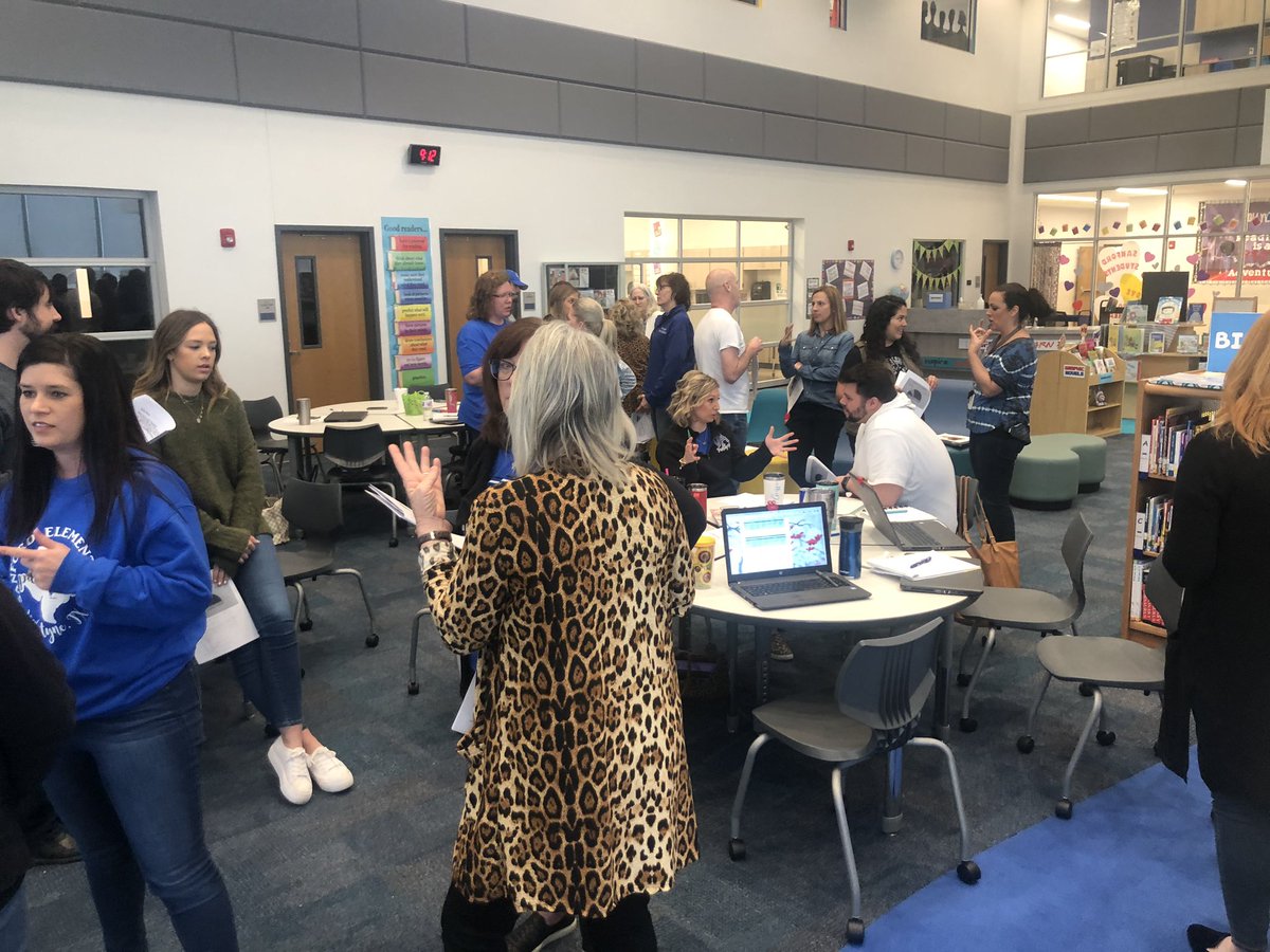 randinanderson's tweet image. Thank you Van Alstyne ISD for having me today! You guys are rock stars and I cannot wait to see all the experiences and thinking opportunities you create for your students! #visablelearning #discussioncircles